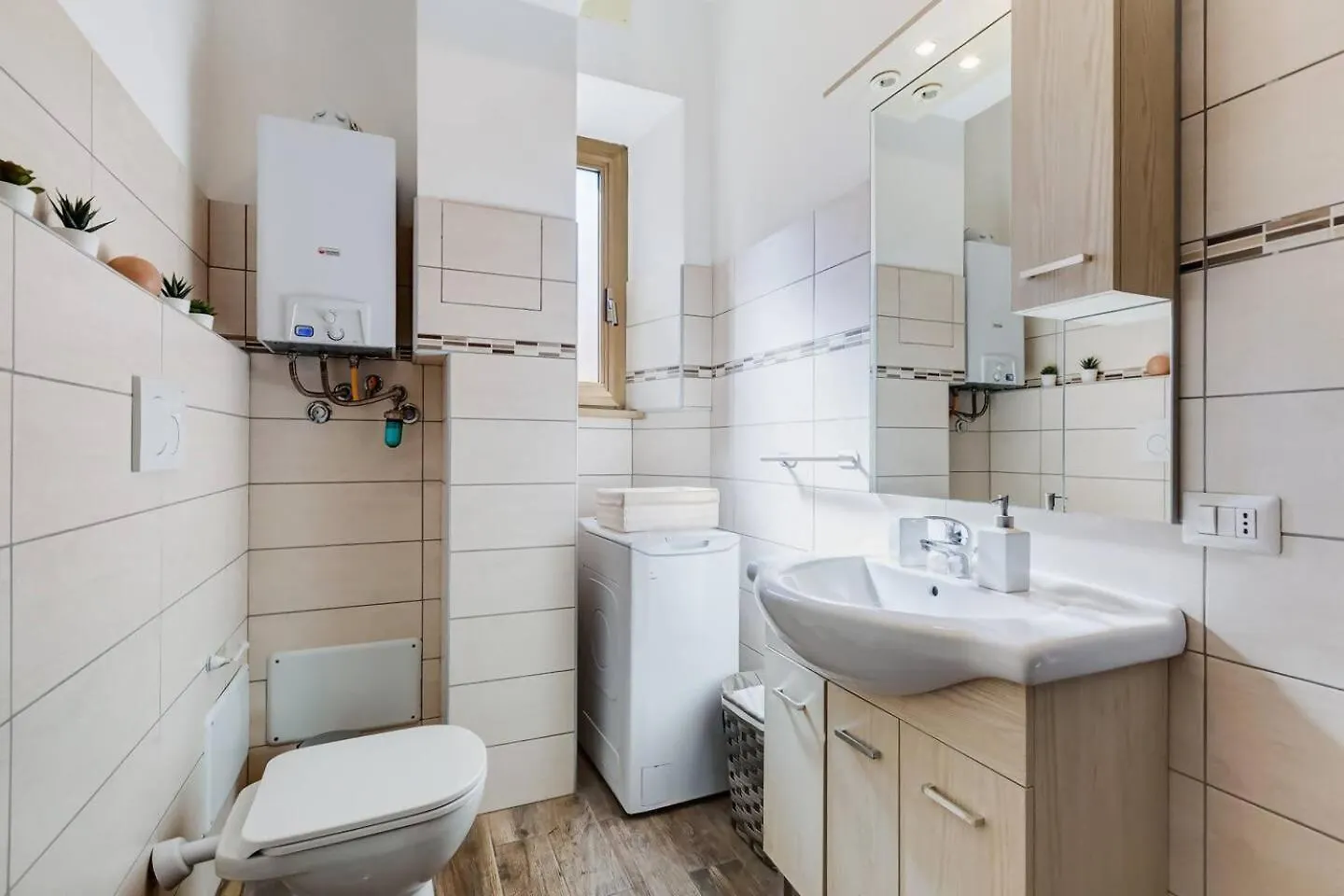 Bright And Spacious 2Bdr Apartment Rome
